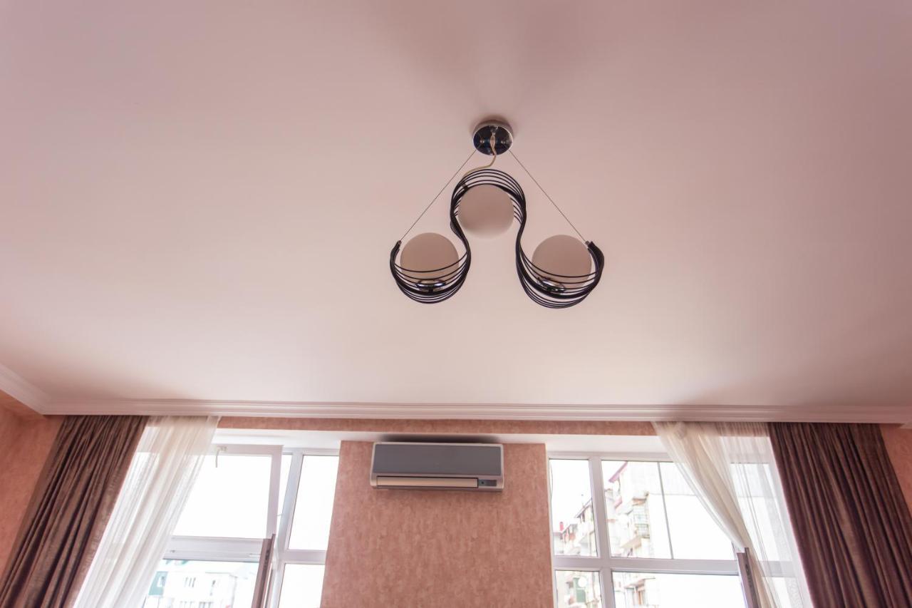 Apartments In The Historical Center Of Batumi, Near The Seaside Park Extérieur photo