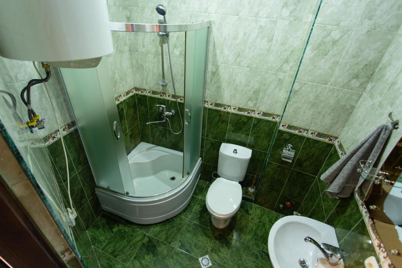 Apartments In The Historical Center Of Batumi, Near The Seaside Park Extérieur photo
