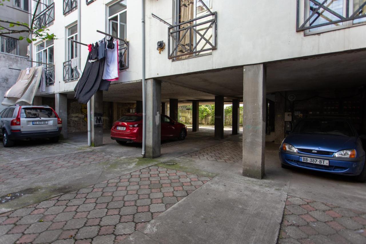 Apartments In The Historical Center Of Batumi, Near The Seaside Park Extérieur photo