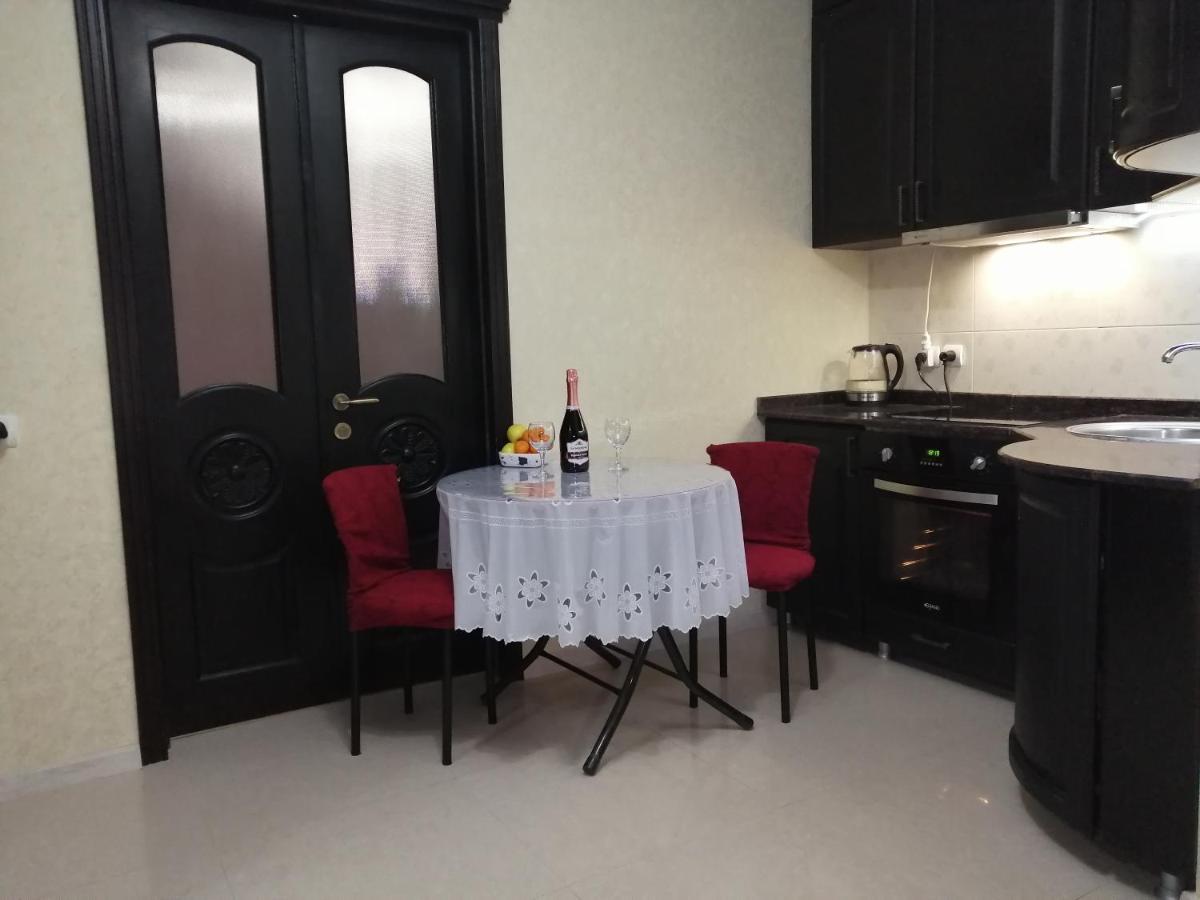 Apartments In The Historical Center Of Batumi, Near The Seaside Park Extérieur photo