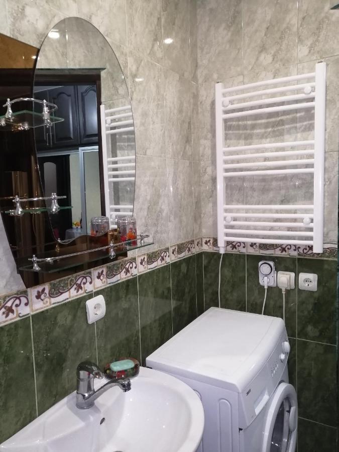 Apartments In The Historical Center Of Batumi, Near The Seaside Park Extérieur photo